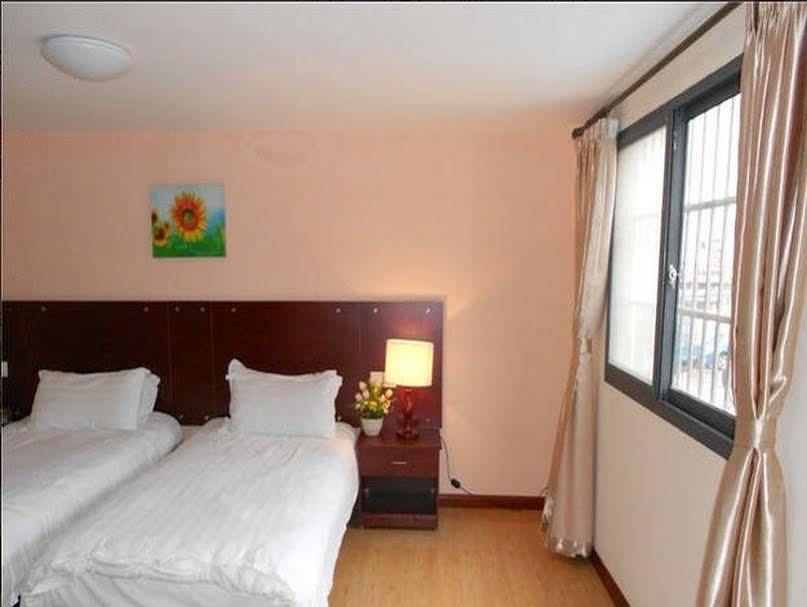 Ningbo Qingqishi Holiday Hotel Buitenkant foto